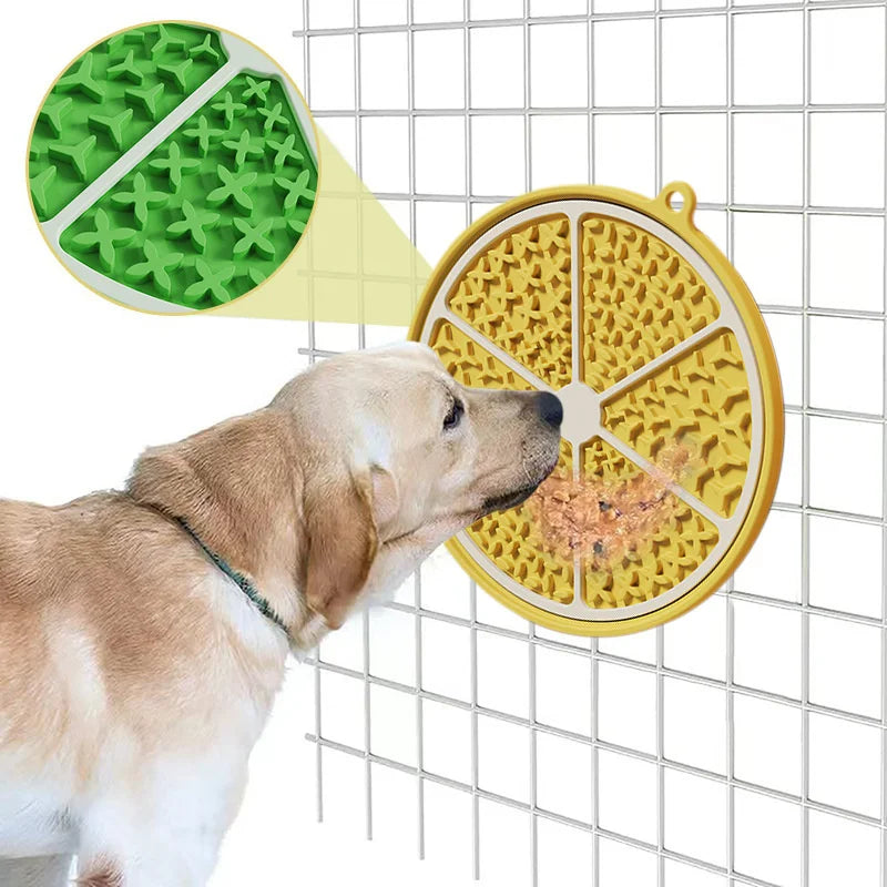 "Lick Mats", plato de comida lenta para mascotas.